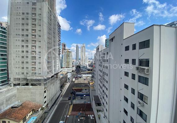 Apartamento no Edifício Ana Capri na Alvim Bauer em Balneário Camboriú -  Balneário Camboriú - SC - 100% Imóveis